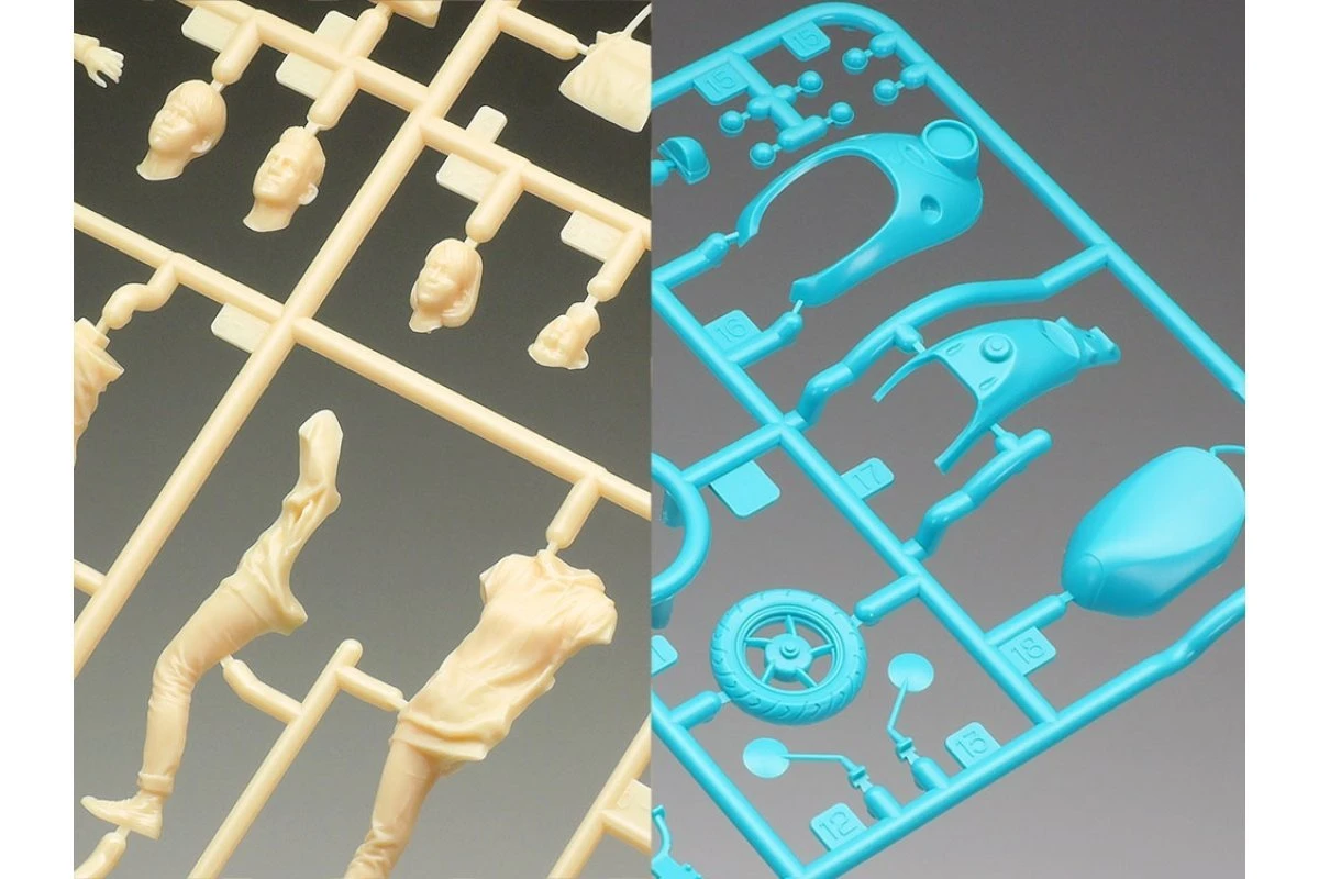 24356 | Tamiya 1/24 Campus Friends Set II Scaled Plastic Model Kit 11 24356 | Tamiya 1/24 Campus Friends Set II Scaled Plastic Model Kit - Image 9