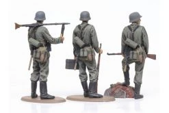 32602 | Tamiya 1/48 Military Miniature Series WWII German Infantry Scaled Plastic Model Kit -Tamiya Shop TAM 32602 03 1200x800 1