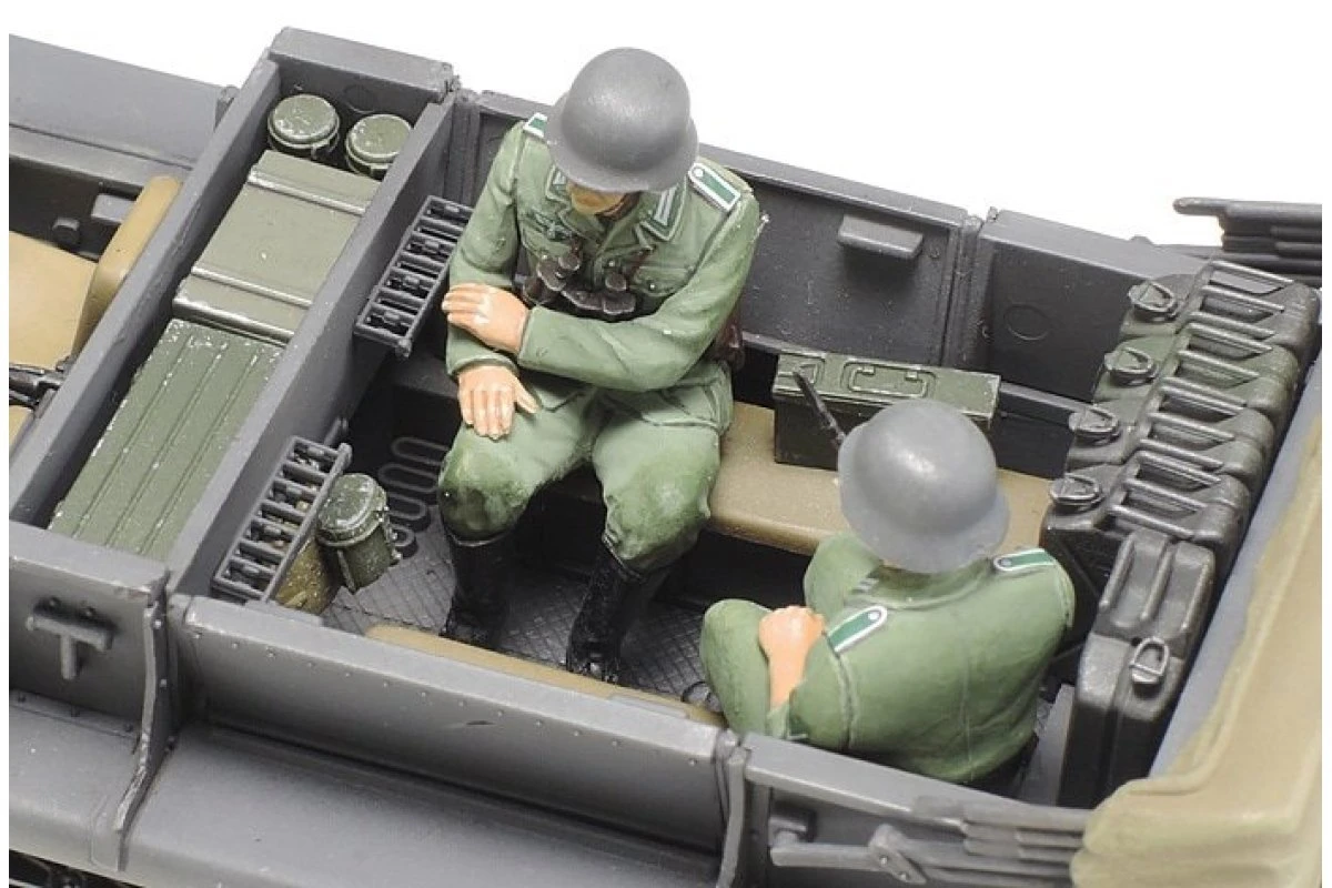 37016 | Tamiya 1/35 German 1ton Half-Track Sd.Kfz.10 Scaled Plastic Model Kit 6 37016 | Tamiya 1/35 German 1ton Half-Track Sd.Kfz.10 Scaled Plastic Model Kit - Image 4