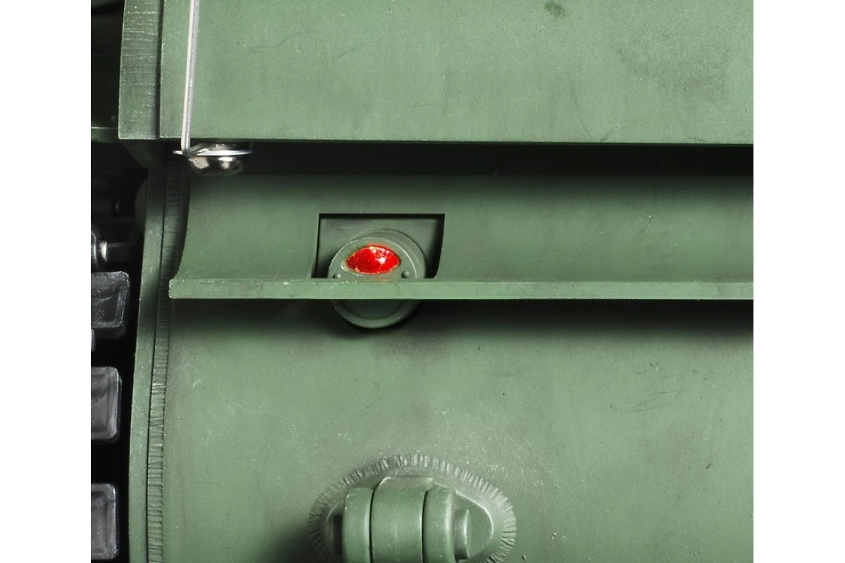 56028 | Tamiya 1/16 Russian KV-1 Scaled Heavy Tank Kit W/Fully Optioned 5 56028 | Tamiya 1/16 Russian KV-1 Scaled Heavy Tank Kit W/Fully Optioned - Image 3