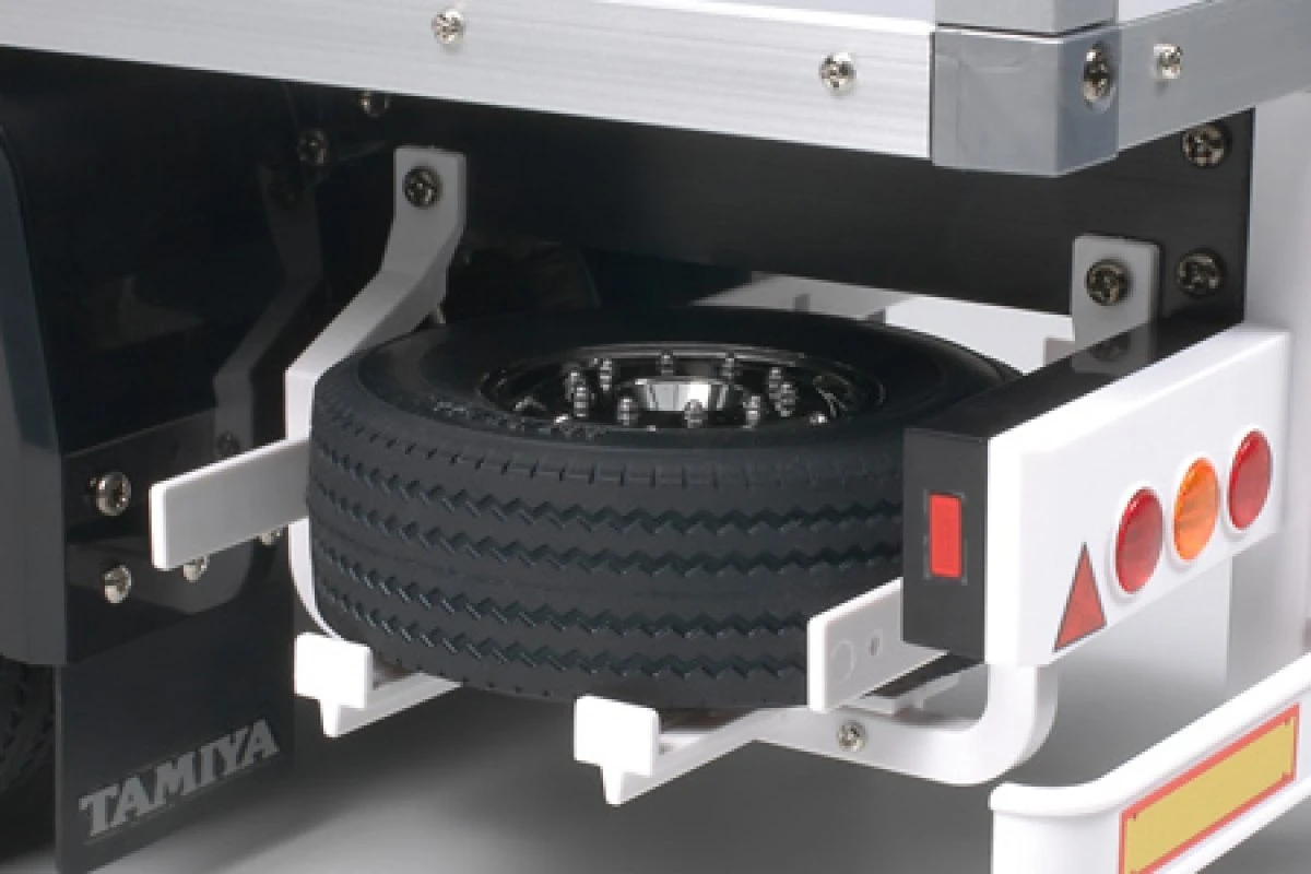 56319 | Tamiya 1/14 3-Axle Reefer Freezer Semi Tanker Trailer 7 56319 | Tamiya 1/14 3-Axle Reefer Freezer Semi Tanker Trailer - Image 5