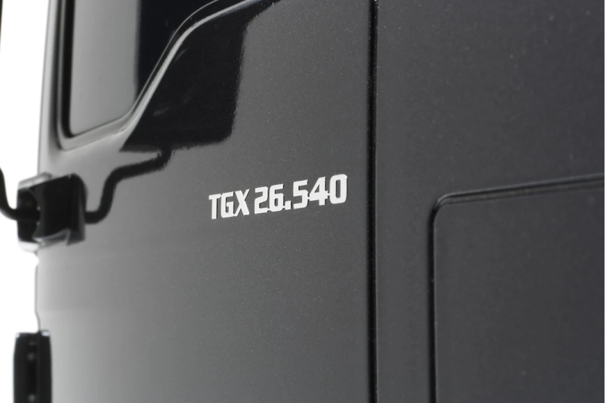 56325 | Tamiya 1/14 Man TGX 26.540 6X4 XLX Scaled Tractor Truck Kit 11 56325 | Tamiya 1/14 Man TGX 26.540 6X4 XLX Scaled Tractor Truck Kit - Image 9