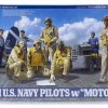 61107 | Tamiya 1/48 U.S. WWII Navy Pilot Set W/ Moto-Tug Scaled Plastic Model Kit